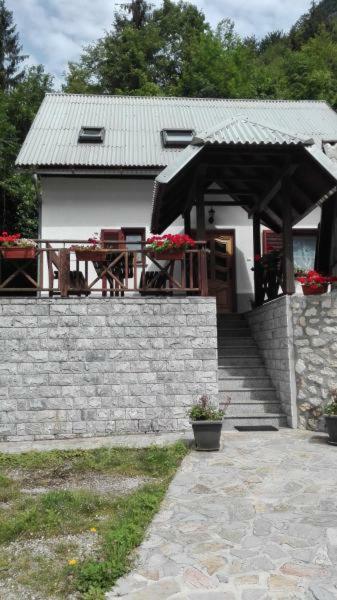 Apartment Zorc Trenta Exterior photo